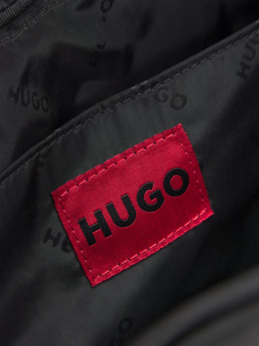 391-logo-washbag-1.jpg